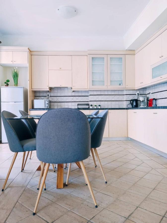 Nefeli City Apartments Patras Esterno foto