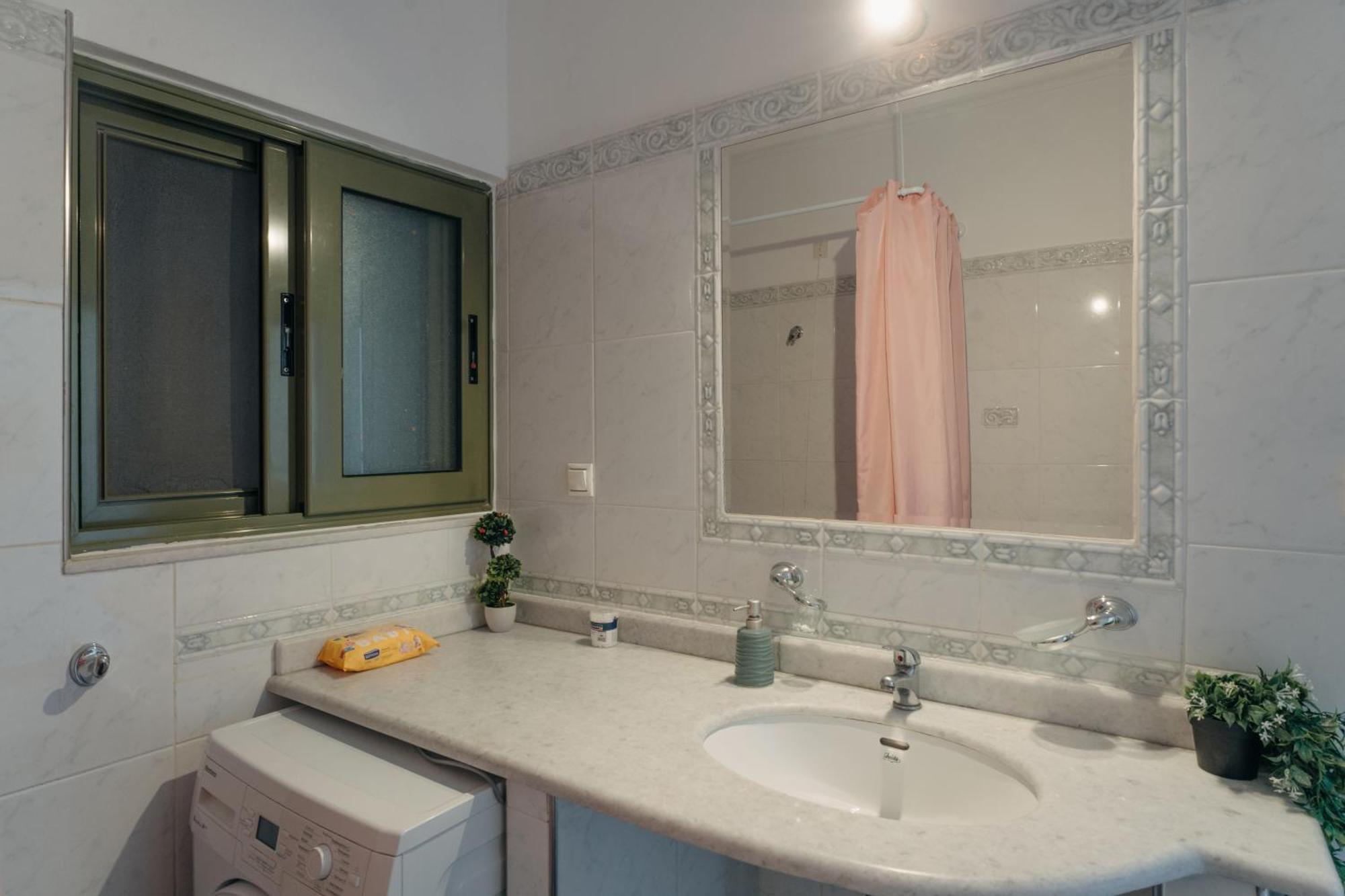 Nefeli City Apartments Patras Esterno foto
